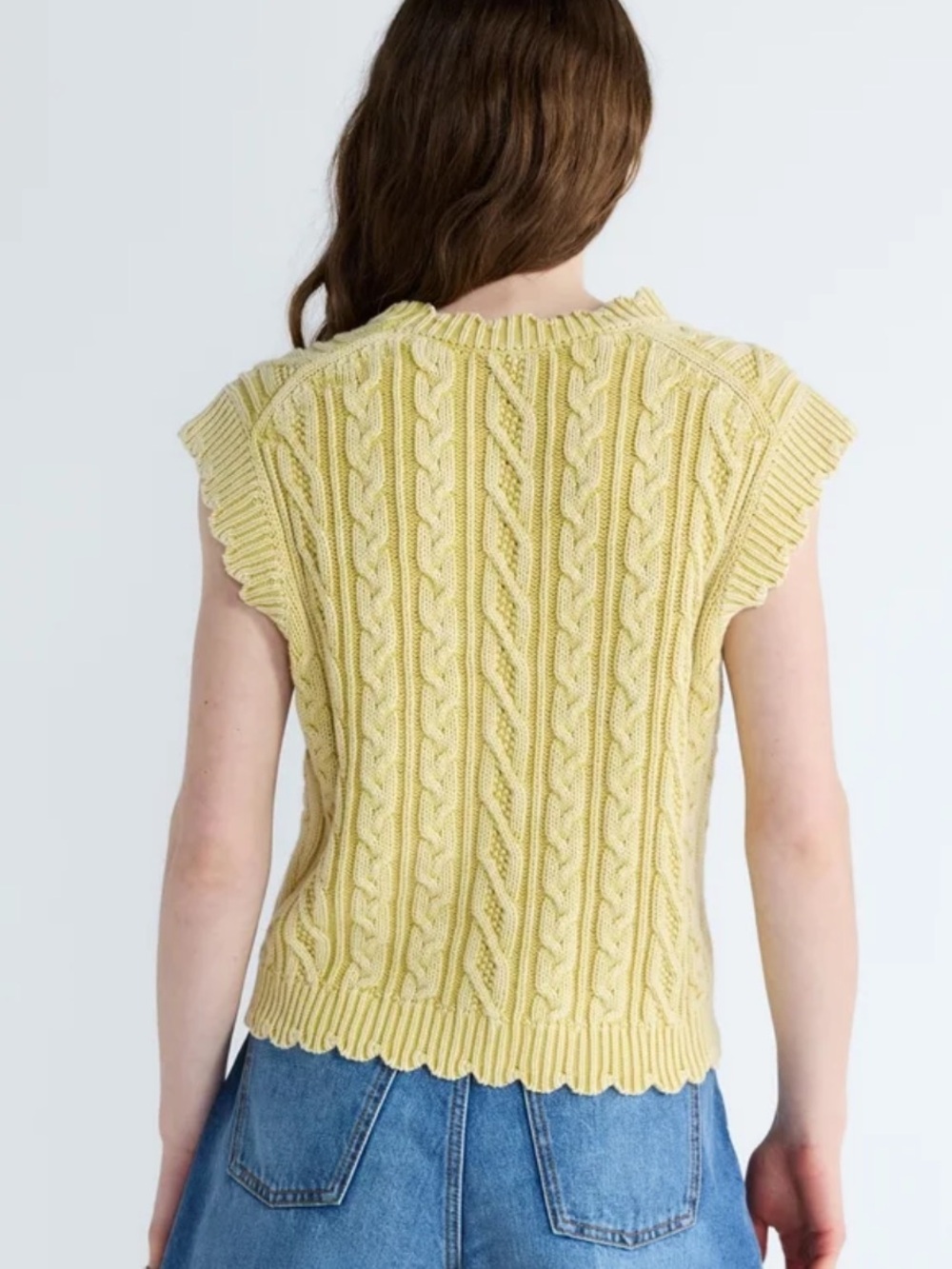 NWT Cable Knit Sleeveless Sweater Butter Yellow women’s Small Free Assembly - Picture 4 of 12